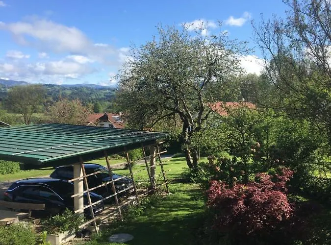 Am Bauernhof Strassonig Vulgo Hornis Moosburg